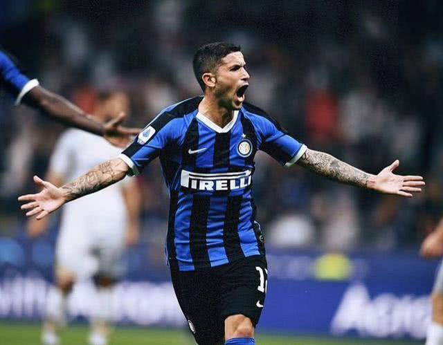 凭借出色表 凭借出色表