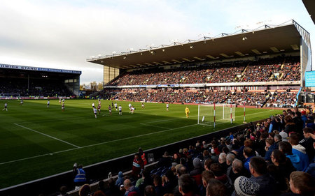 都寸步难行 都寸步难行