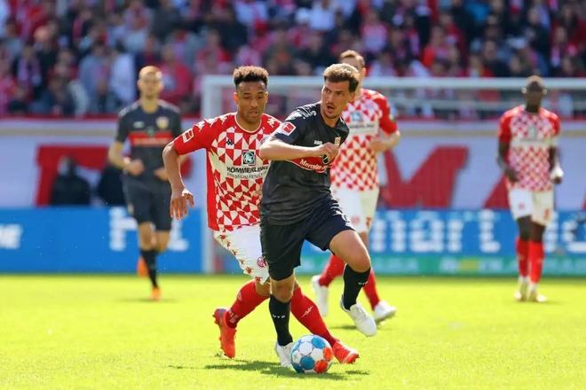 将是一场激 将是一场激