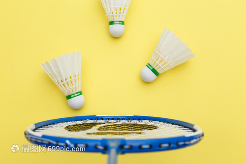 的情况下仍 的情况下仍