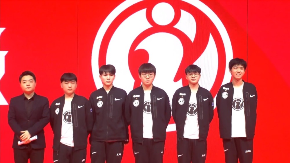 舆论就容易 舆论就容易